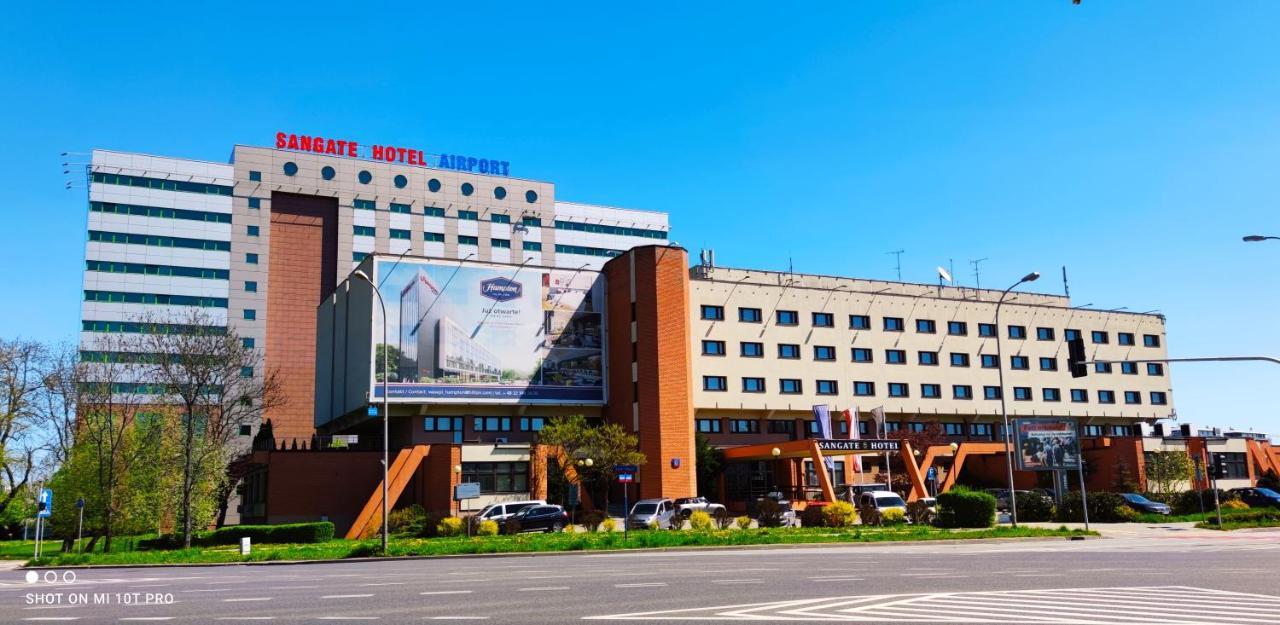 Sangate Hotel Airport Varšava Exteriér fotografie